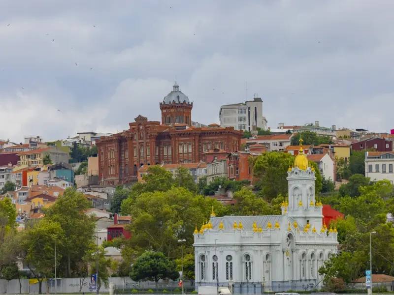 Золотой Рог: история города от крестоносцев до османов и фанариотов