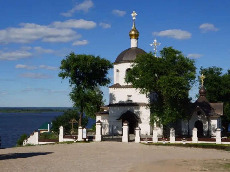 4 в 1: Иннополис, остров-град Свияжск, Раифа и Вселенский храм