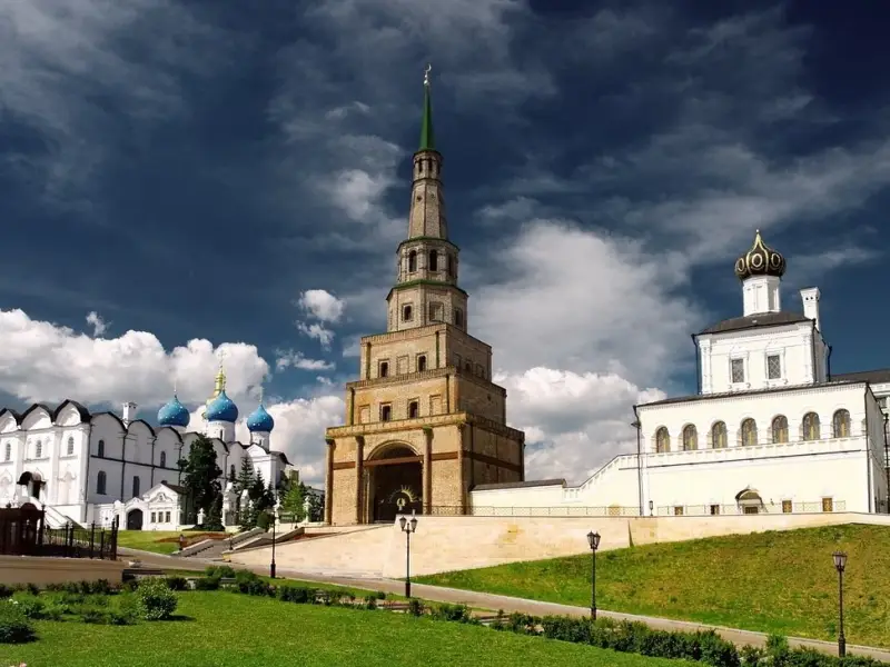 Казань многоликая