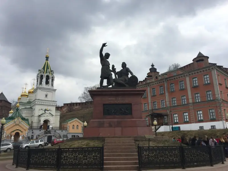 По Нижнему Новгороду — на авто