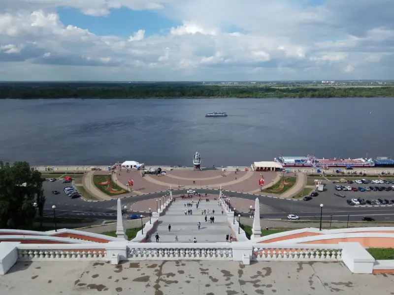 Нижний Новгород с воды, пешком и с высоты — гений места