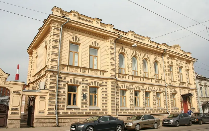 Прогулка по улицам красного террора, купцов и ямщиков, Горького и Вассы Железновой