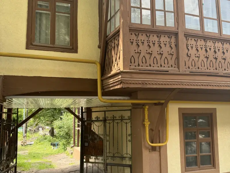 Парадные, подъезды и подворотни Кисловодска