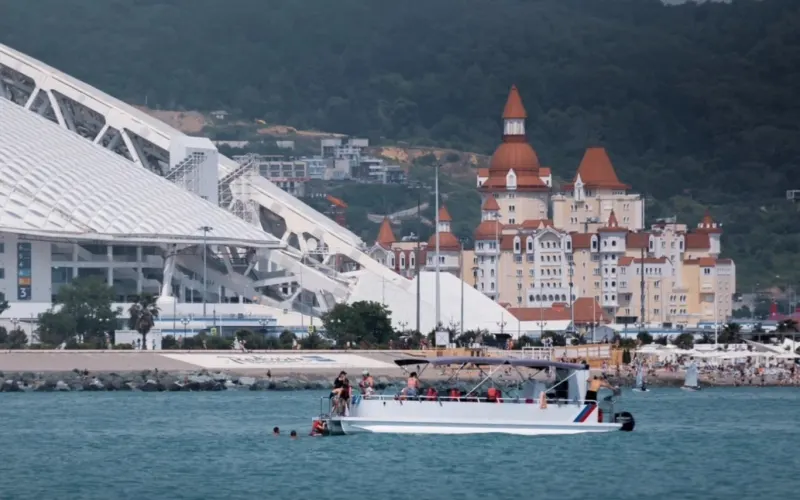 Адлер: морская рыбалка, обед из улова и купание в Чёрном море