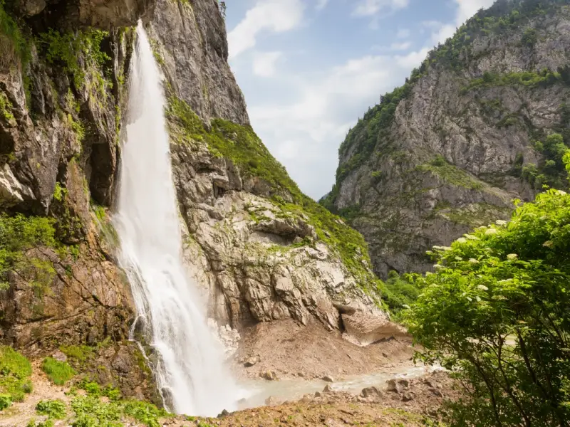 Джип-приключение по Абхазии: Гагра, Рица, Гегский водопад