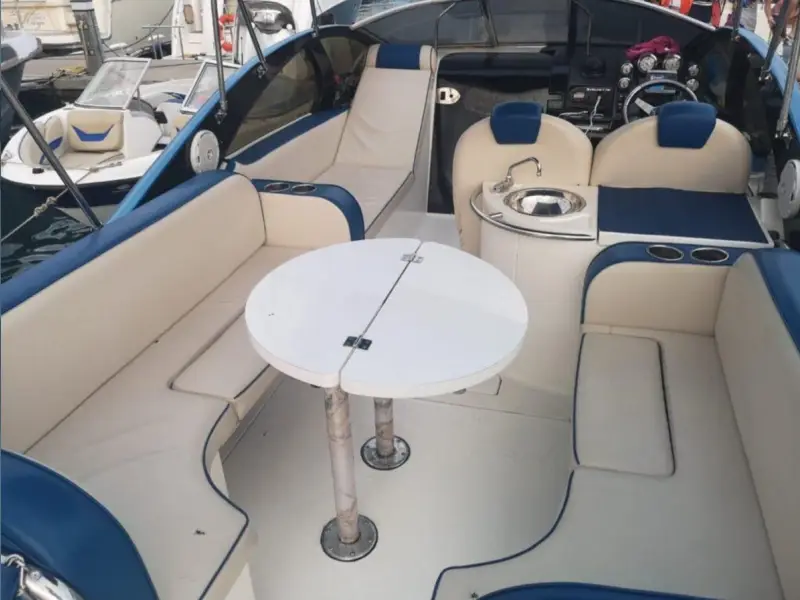 Прогулка на яхте Velvette 29 в Адлере